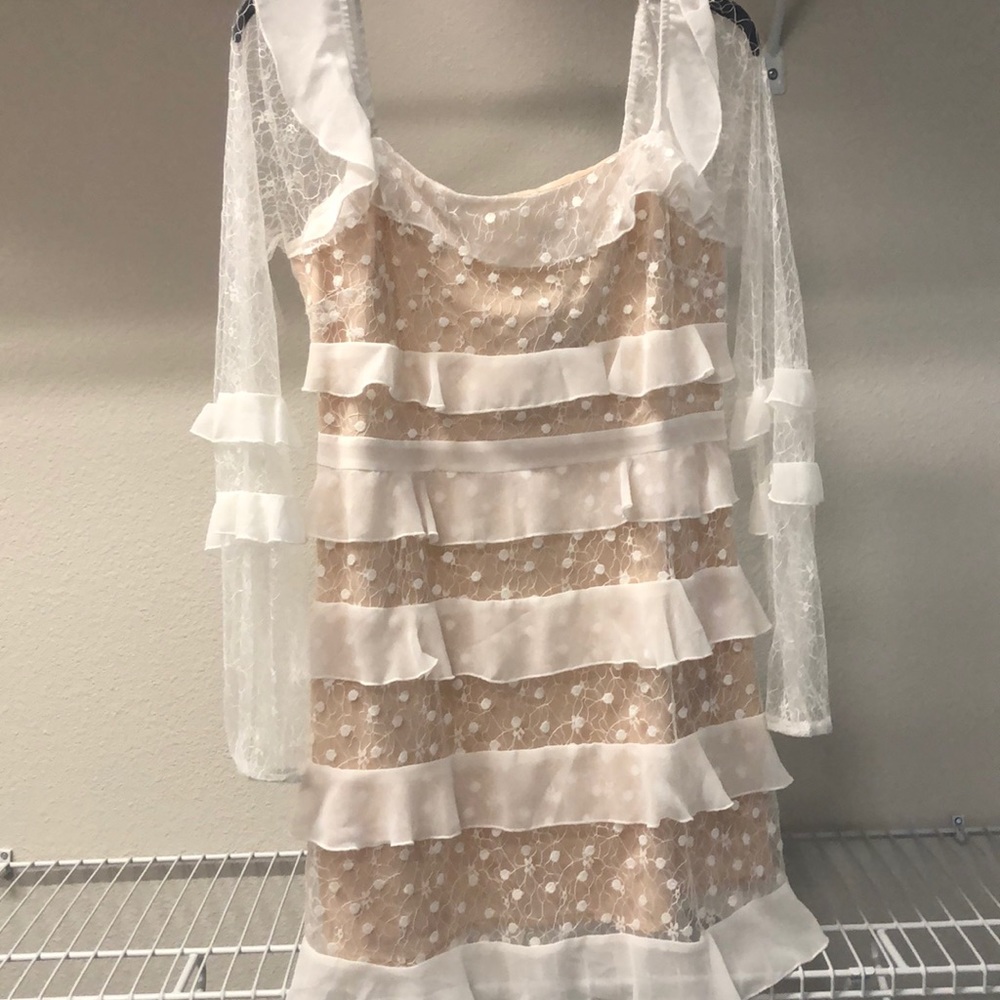 💰 Lace ruffle dress 💰